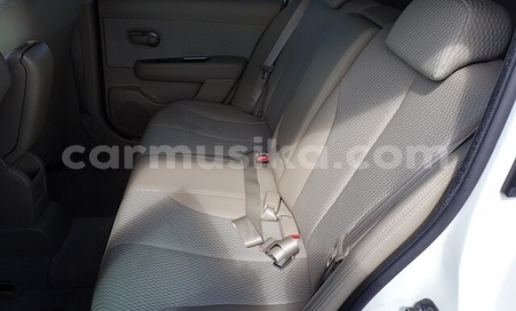 Tenga Tsaru Nissan Tiida Chena Mota in Beitbridge in Matabeleland South Tenga Tsaru Nissan Tiida Chena Mota in Beitbridge in Matabeleland South