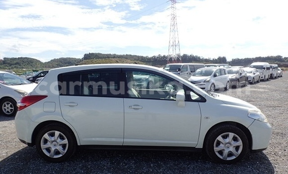 Tenga Tsaru Nissan Tiida Chena Mota in Beitbridge in Matabeleland South Tenga Tsaru Nissan Tiida Chena Mota in Beitbridge in Matabeleland South