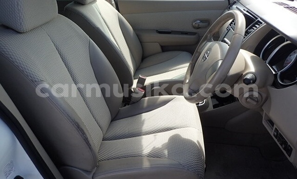 Tenga Tsaru Nissan Tiida Chena Mota in Beitbridge in Matabeleland South Tenga Tsaru Nissan Tiida Chena Mota in Beitbridge in Matabeleland South