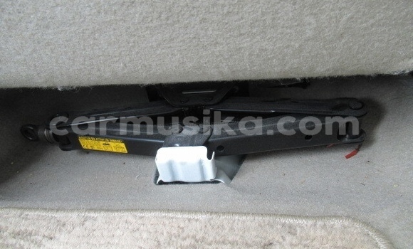 Buy Used Toyota Belta White Car in Beitbridge in Matabeleland South Buy Used Toyota Belta White Car in Beitbridge in Matabeleland South