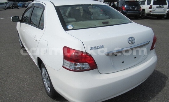 Buy Used Toyota Belta White Car in Beitbridge in Matabeleland South Buy Used Toyota Belta White Car in Beitbridge in Matabeleland South