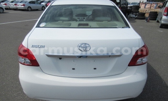 Buy Used Toyota Belta White Car in Beitbridge in Matabeleland South Buy Used Toyota Belta White Car in Beitbridge in Matabeleland South