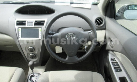 Buy Used Toyota Belta White Car in Beitbridge in Matabeleland South Buy Used Toyota Belta White Car in Beitbridge in Matabeleland South