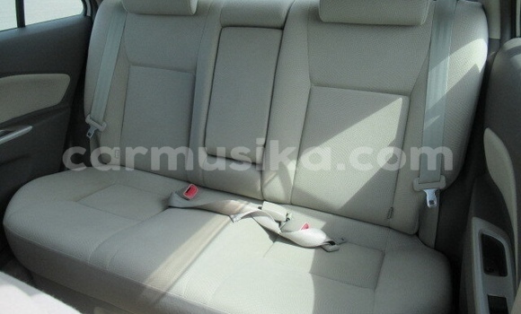 Buy Used Toyota Belta White Car in Beitbridge in Matabeleland South Buy Used Toyota Belta White Car in Beitbridge in Matabeleland South