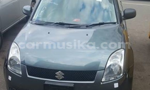 Nunua Ilio tumika Suzuki Swift Fedha Gari ndani ya Alexandra Park nchini Harare