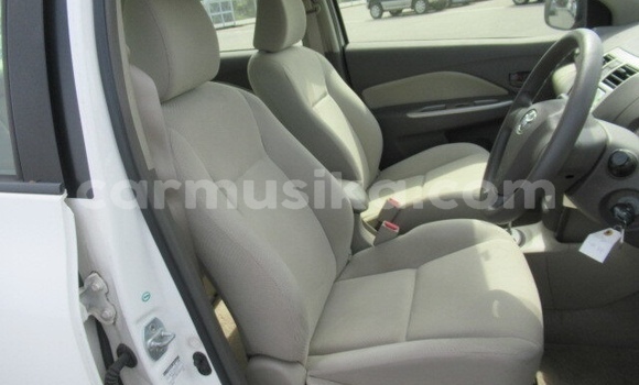 Buy Used Toyota Belta White Car in Beitbridge in Matabeleland South Buy Used Toyota Belta White Car in Beitbridge in Matabeleland South