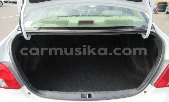 Buy Used Toyota Belta White Car in Beitbridge in Matabeleland South Buy Used Toyota Belta White Car in Beitbridge in Matabeleland South