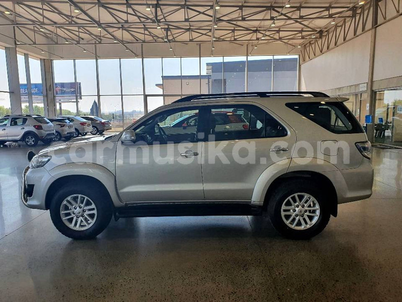 Big with watermark toyota fortuner matabeleland south beitbridge 25327