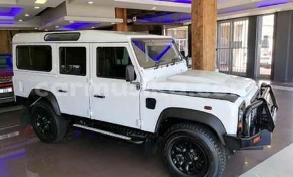 Acheter Occasion Voiture Land Rover Defender Blanc à Beitbridge, Matabeleland South Acheter Occasion Voiture Land Rover Defender Blanc à Beitbridge, Matabeleland South