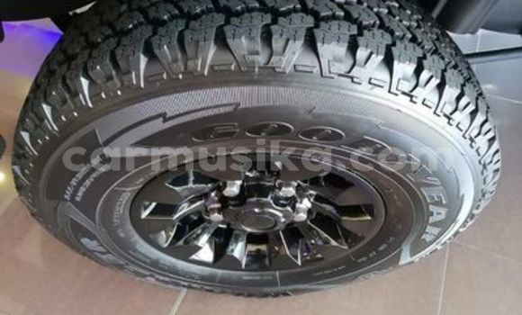 Acheter Occasion Voiture Land Rover Defender Blanc à Beitbridge, Matabeleland South Acheter Occasion Voiture Land Rover Defender Blanc à Beitbridge, Matabeleland South