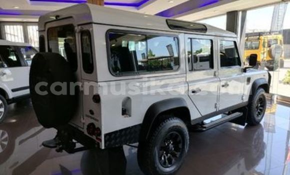 Acheter Occasion Voiture Land Rover Defender Blanc à Beitbridge, Matabeleland South Acheter Occasion Voiture Land Rover Defender Blanc à Beitbridge, Matabeleland South