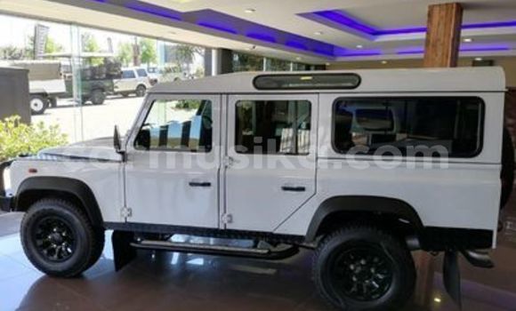 Acheter Occasion Voiture Land Rover Defender Blanc à Beitbridge, Matabeleland South Acheter Occasion Voiture Land Rover Defender Blanc à Beitbridge, Matabeleland South