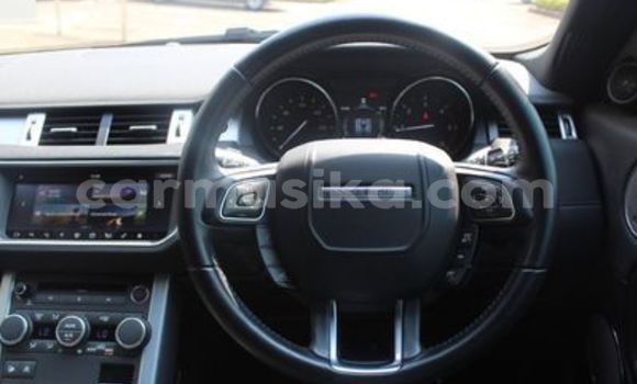 Buy Used Land Rover Range Rover Evoque White Car in Beitbridge in Matabeleland South Buy Used Land Rover Range Rover Evoque White Car in Beitbridge in Matabeleland South