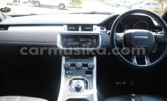 Buy Used Land Rover Range Rover Evoque White Car in Beitbridge in Matabeleland South Buy Used Land Rover Range Rover Evoque White Car in Beitbridge in Matabeleland South