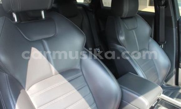 Buy Used Land Rover Range Rover Evoque White Car in Beitbridge in Matabeleland South Buy Used Land Rover Range Rover Evoque White Car in Beitbridge in Matabeleland South