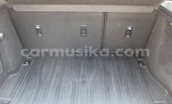 Buy Used Land Rover Range Rover Evoque White Car in Beitbridge in Matabeleland South Buy Used Land Rover Range Rover Evoque White Car in Beitbridge in Matabeleland South