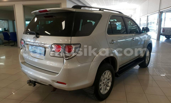Acheter Occasion Voiture Toyota Fortuner Autre à Beitbridge, Matabeleland South Acheter Occasion Voiture Toyota Fortuner Autre à Beitbridge, Matabeleland South