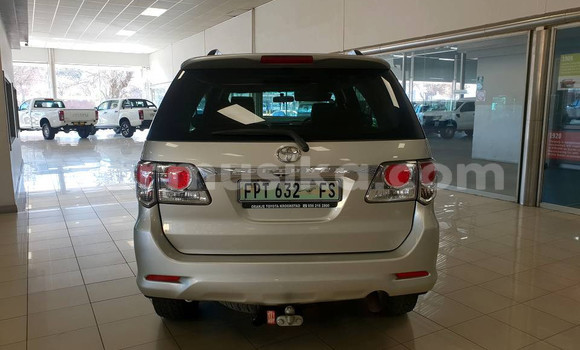 Acheter Occasion Voiture Toyota Fortuner Autre à Beitbridge, Matabeleland South Acheter Occasion Voiture Toyota Fortuner Autre à Beitbridge, Matabeleland South