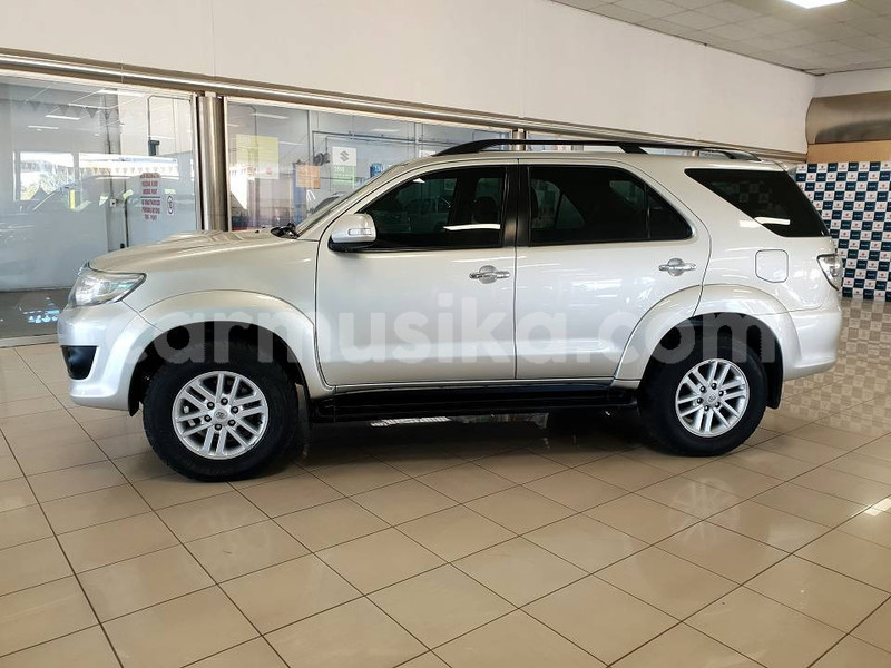 Big with watermark toyota fortuner matabeleland south beitbridge 25334