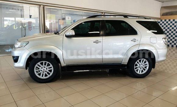 Acheter Occasion Voiture Toyota Fortuner Autre à Beitbridge, Matabeleland South Acheter Occasion Voiture Toyota Fortuner Autre à Beitbridge, Matabeleland South