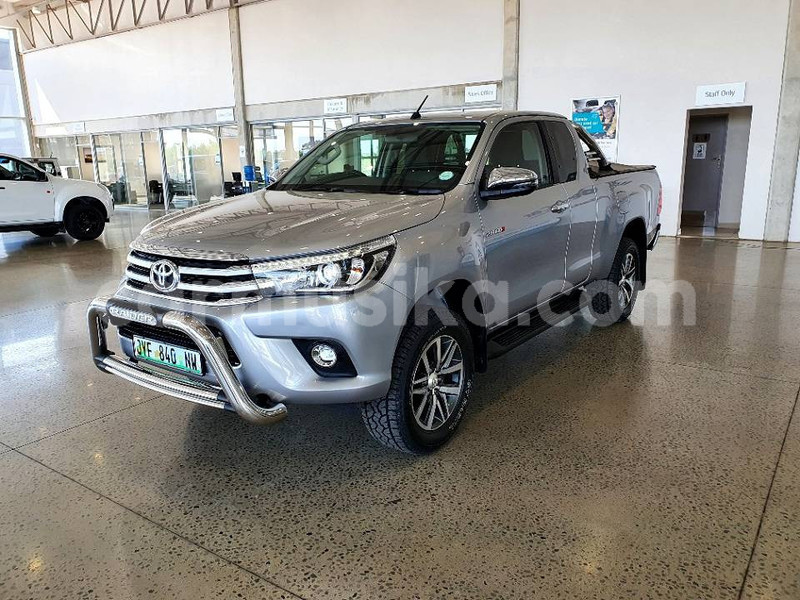 Big with watermark toyota hilux matabeleland south beitbridge 25338