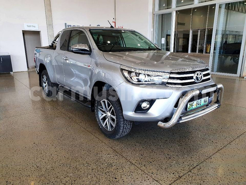 Big with watermark toyota hilux matabeleland south beitbridge 25338