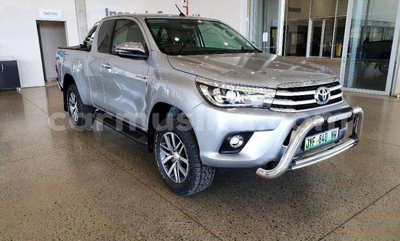 Buy Used Toyota Hilux Silver Car in Beitbridge in Matabeleland South Buy Used Toyota Hilux Silver Car in Beitbridge in Matabeleland South