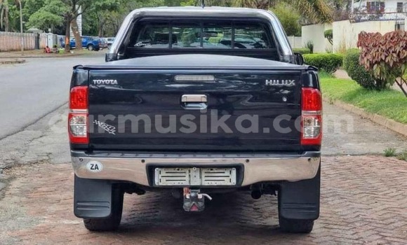 Nunua Mpya Toyota Hilux Nyeusi Gari ndani ya Avondale nchini Harare Nunua Mpya Toyota Hilux Nyeusi Gari ndani ya Avondale nchini Harare