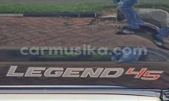 Nunua Mpya Toyota Hilux Nyeusi Gari ndani ya Avondale nchini Harare Nunua Mpya Toyota Hilux Nyeusi Gari ndani ya Avondale nchini Harare