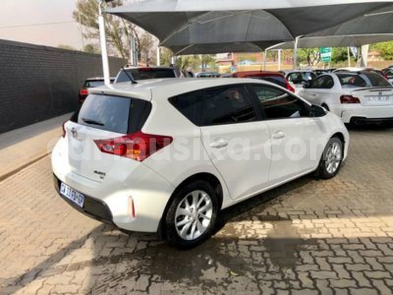 Big with watermark toyota auris matabeleland south beitbridge 25346