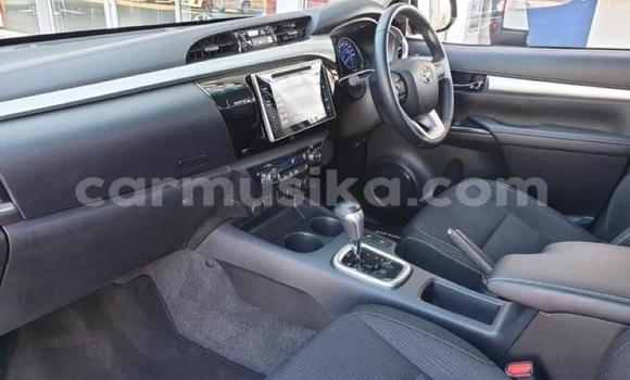 Tenga Tsaru Toyota Hilux Sirivha Mota in Harare in Harare Tenga Tsaru Toyota Hilux Sirivha Mota in Harare in Harare