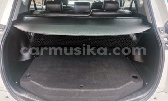 Buy Used Toyota RAV4 White Car in Beitbridge in Matabeleland South Buy Used Toyota RAV4 White Car in Beitbridge in Matabeleland South