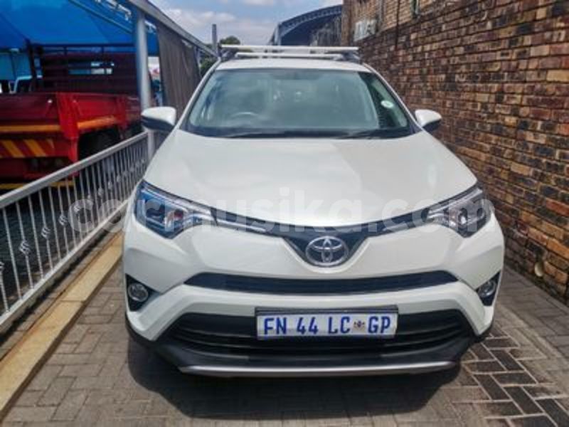 Big with watermark toyota rav4 matabeleland south beitbridge 25351