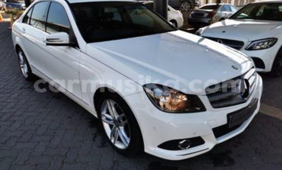Acheter Occasion Voiture Mercedes‒Benz C–Class Blanc à Beitbridge, Matabeleland South