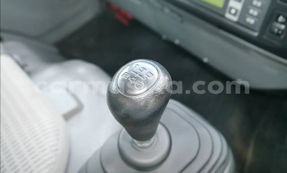 Nunua Ilio tumika Toyota Dyna Nyeupe Lori ndani ya Beitbridge nchini Matabeleland Kusini Nunua Ilio tumika Toyota Dyna Nyeupe Lori ndani ya Beitbridge nchini Matabeleland Kusini