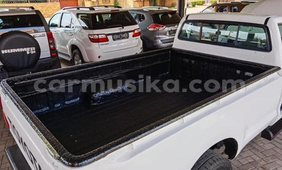 Acheter Occasion Voiture Toyota Hilux Blanc à Beitbridge, Matabeleland South Acheter Occasion Voiture Toyota Hilux Blanc à Beitbridge, Matabeleland South