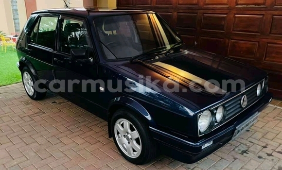 Tenga Tsaru Volkswagen Golf Nhema Mota in Beitbridge in Matabeleland South