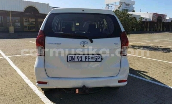Acheter Occasion Voiture Toyota Avanza Blanc à Bulawayo, Bulawayo Acheter Occasion Voiture Toyota Avanza Blanc à Bulawayo, Bulawayo