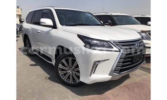 Tenga Imported Lexus LX Chena Mota in Import - Dubai in Harare Tenga Imported Lexus LX Chena Mota in Import - Dubai in Harare
