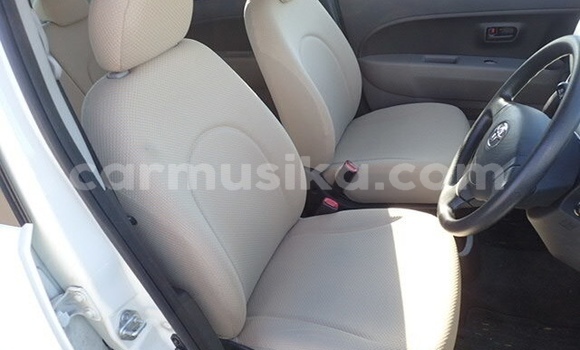 Acheter Occasion Voiture Toyota Passo Blanc à Beitbridge, Matabeleland South Acheter Occasion Voiture Toyota Passo Blanc à Beitbridge, Matabeleland South