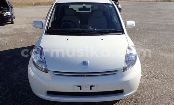 Acheter Occasion Voiture Toyota Passo Blanc à Beitbridge, Matabeleland South Acheter Occasion Voiture Toyota Passo Blanc à Beitbridge, Matabeleland South