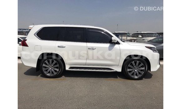Tenga Imported Lexus LX Chena Mota in Import - Dubai in Harare Tenga Imported Lexus LX Chena Mota in Import - Dubai in Harare