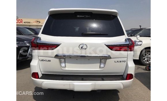 Tenga Imported Lexus LX Chena Mota in Import - Dubai in Harare Tenga Imported Lexus LX Chena Mota in Import - Dubai in Harare