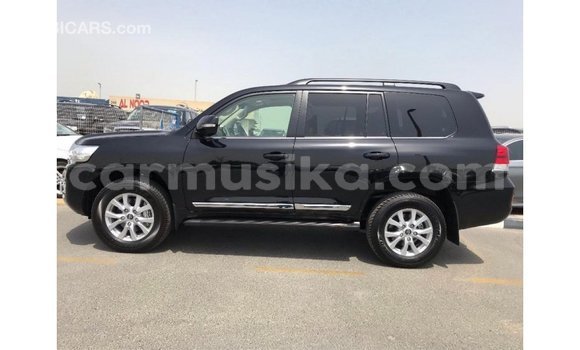 Nunua Imported Toyota Land Cruiser Nyeusi Gari ndani ya Import - Dubai nchini Harare Nunua Imported Toyota Land Cruiser Nyeusi Gari ndani ya Import - Dubai nchini Harare