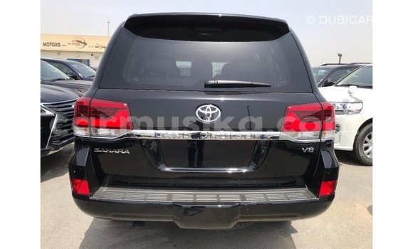 Nunua Imported Toyota Land Cruiser Nyeusi Gari ndani ya Import - Dubai nchini Harare Nunua Imported Toyota Land Cruiser Nyeusi Gari ndani ya Import - Dubai nchini Harare
