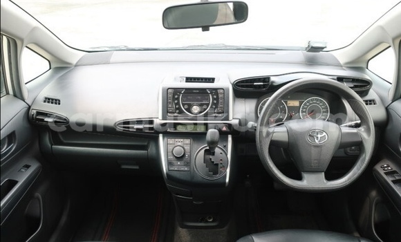 Tenga Tsaru Toyota Wish Sirivha Mota in Beitbridge in Matabeleland South Tenga Tsaru Toyota Wish Sirivha Mota in Beitbridge in Matabeleland South