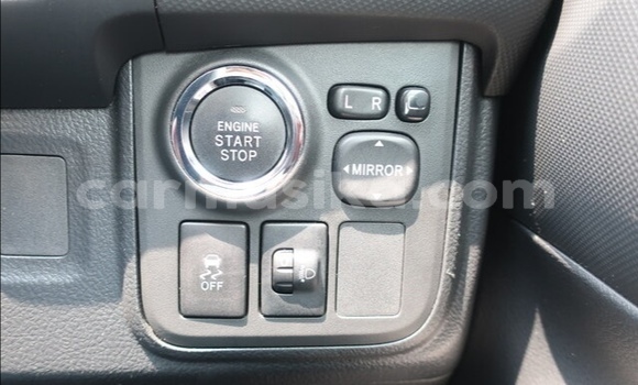 Tenga Tsaru Toyota Wish Sirivha Mota in Beitbridge in Matabeleland South Tenga Tsaru Toyota Wish Sirivha Mota in Beitbridge in Matabeleland South