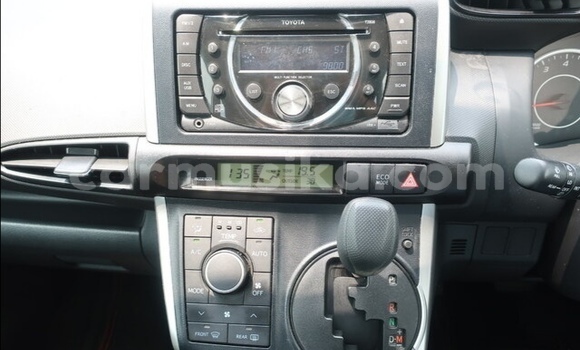 Tenga Tsaru Toyota Wish Sirivha Mota in Beitbridge in Matabeleland South Tenga Tsaru Toyota Wish Sirivha Mota in Beitbridge in Matabeleland South