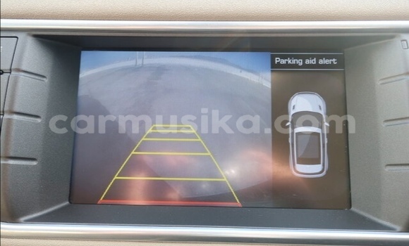 Acheter Occasion Voiture Range Rover Evoque Rouge à Beitbridge, Matabeleland South Acheter Occasion Voiture Range Rover Evoque Rouge à Beitbridge, Matabeleland South