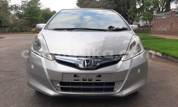 Buy Used Honda Fit Silver Car in Harare in Harare Buy Used Honda Fit Silver Car in Harare in Harare